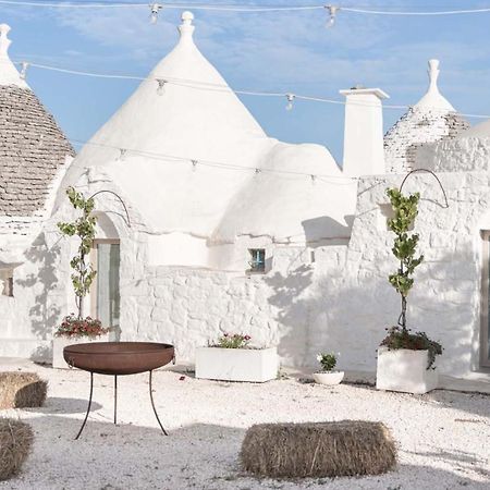 לינה וארוחת בוקר אוסטוני Petranima Wellness In Trulli מראה חיצוני תמונה