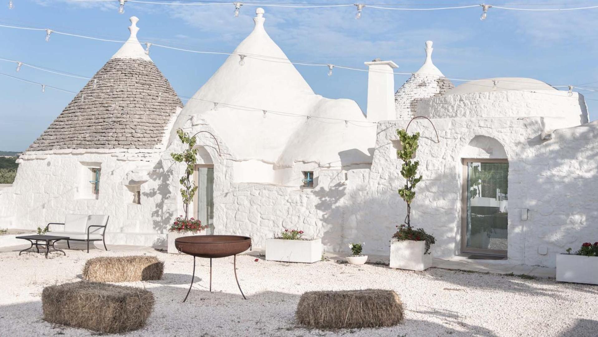 לינה וארוחת בוקר אוסטוני Petranima Wellness In Trulli מראה חיצוני תמונה