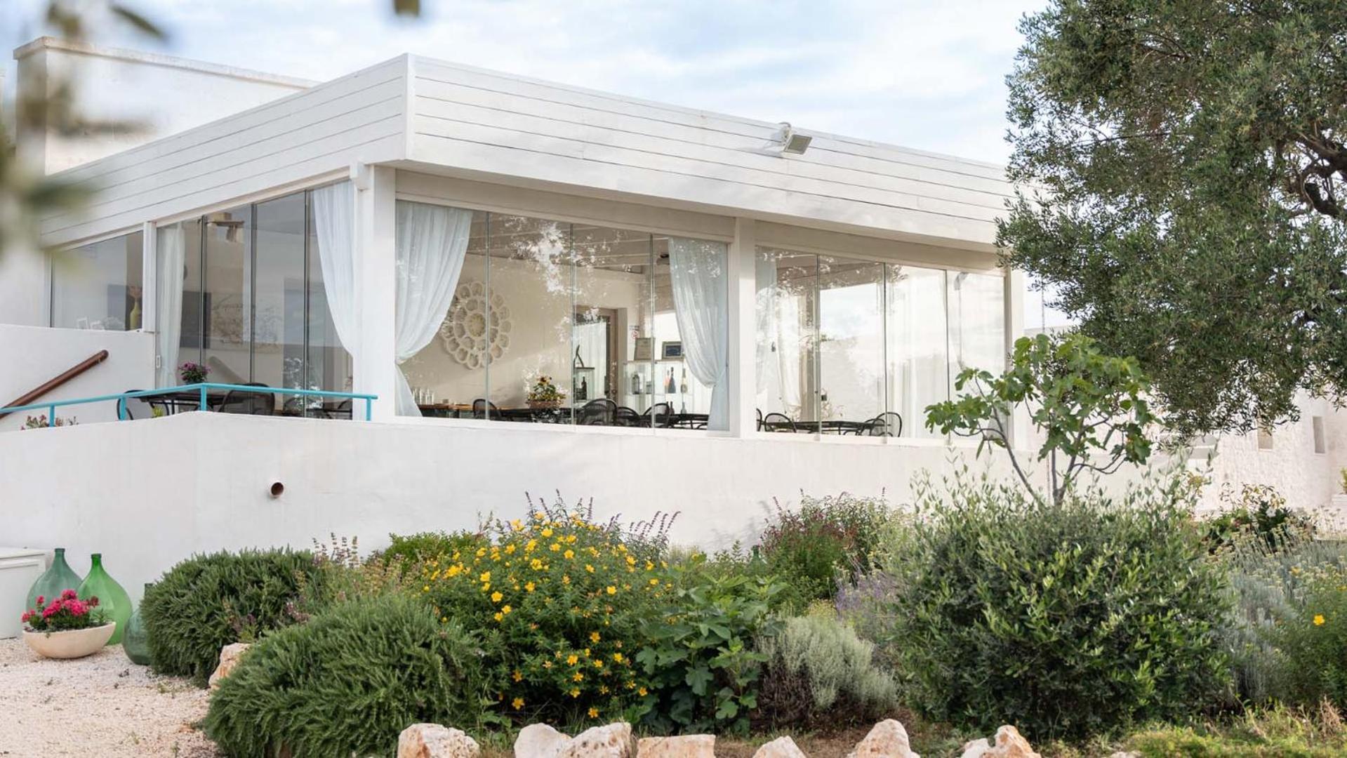 לינה וארוחת בוקר אוסטוני Petranima Wellness In Trulli מראה חיצוני תמונה